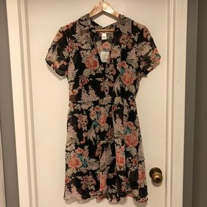 Black floral collared dress - URBAN OUTFITTERS